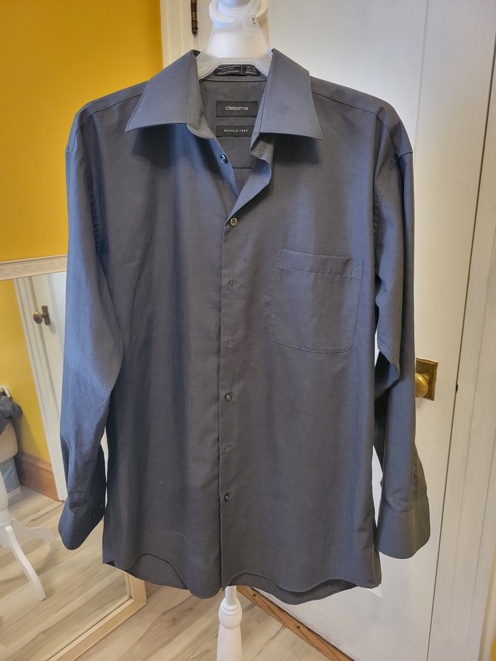 Claiborne Men's Dress Shirt in Charcoal Gray